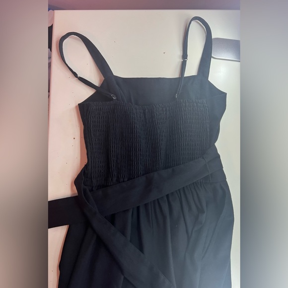 gently worn! size small! - Picture 3 of 4